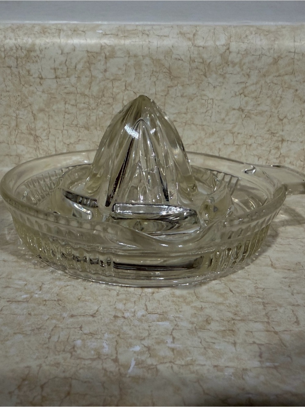 Clear Glass Citrus Juicer Reamer